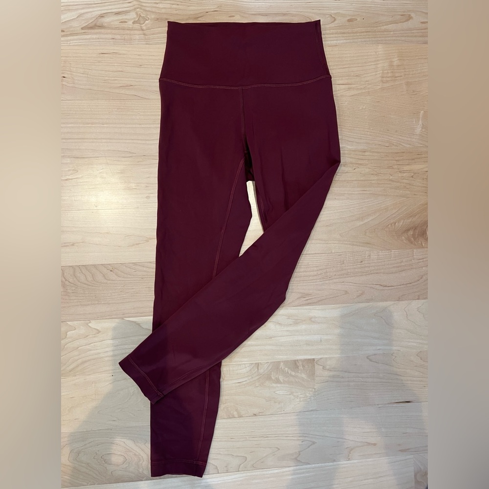 Lulu wonder train legging, NWOT, 6